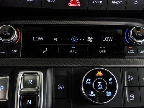 Used 2024 Hyundai Palisade Calligraphy AWD/4WD image 21