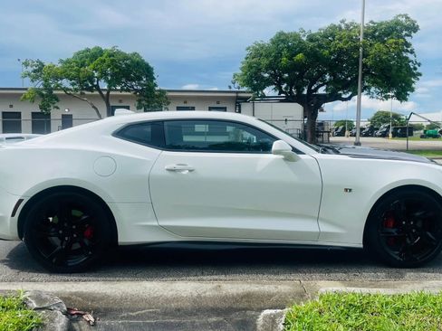 Used 2023 Chevrolet Camaro SS RWD image 6