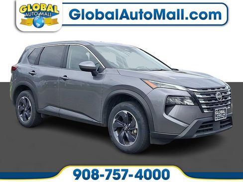 Used 2025 Nissan Rogue SV AWD/4WD image 1