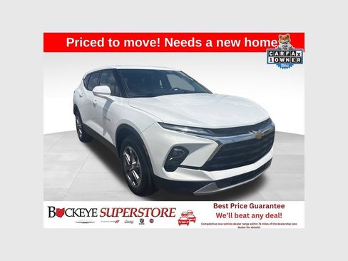 Used 2025 Chevrolet Blazer LT FWD image 1