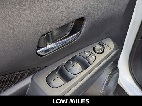 Certified 2024 Nissan Kicks SV image 13