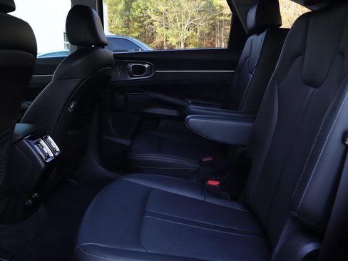 Used 2021 Kia Sorento SX image 12