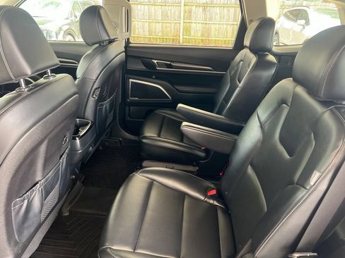 Used 2024 Kia Telluride S AWD/4WD image 8