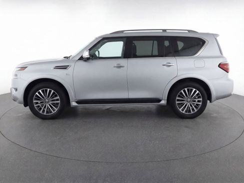 Used 2024 Nissan Armada SL image 5