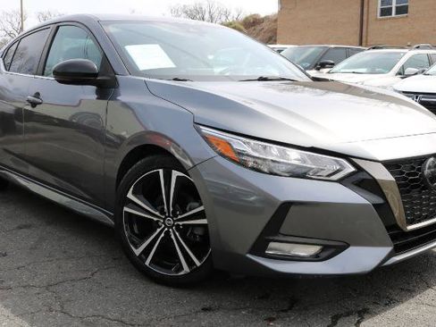 Used 2021 Nissan Sentra SR image 3
