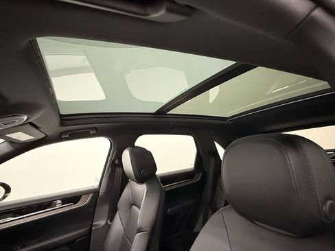 Used 2025 Porsche Cayenne image 14