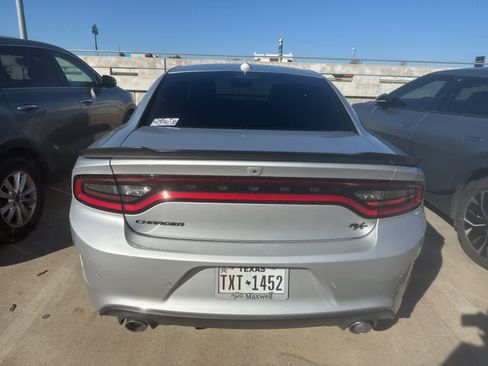 Used 2023 Dodge Charger R/T w/ Blacktop Package image 5