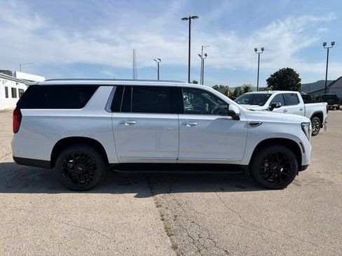 New 2026 GMC Yukon XL Denali w/ Advanced Technology Package AWD/4WD image 6