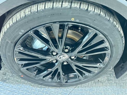 New 2026 Toyota Prius Plug-In Hybrid image 10