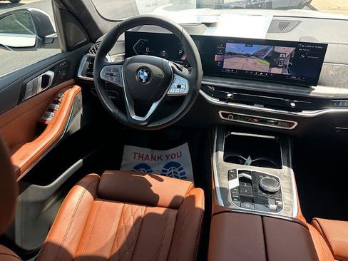 Certified 2026 BMW X7 xDrive40i w/ Premium Package AWD/4WD image 22