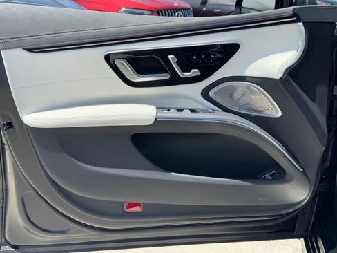 New 2025 Mercedes-Benz EQS AMG 4MATIC image 19