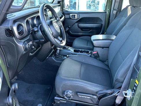 Used 2022 Jeep Wrangler Sport image 15
