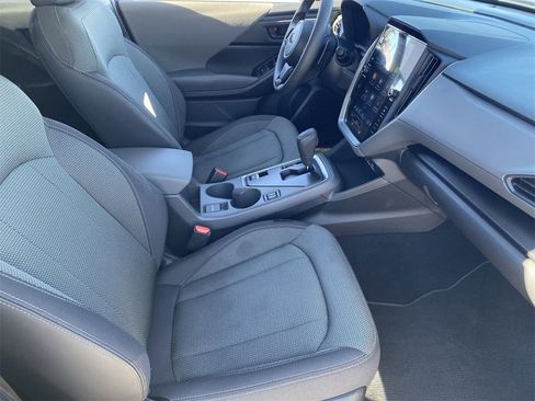 Used 2024 Subaru Crosstrek 2.0i Premium image 9