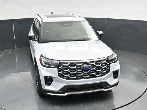 Certified 2025 Ford Explorer Platinum w/ LUX Leather Package AWD/4WD image 42