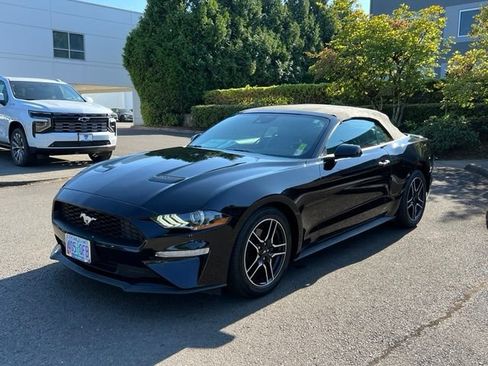 Used 2022 Ford Mustang Premium RWD image 3