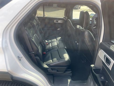 Used 2021 Ford Explorer ST w/ ST Street Pack image 10