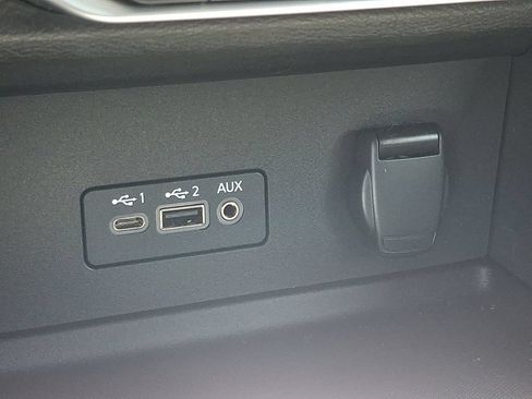 Certified 2020 Nissan Sentra SR FWD image 25