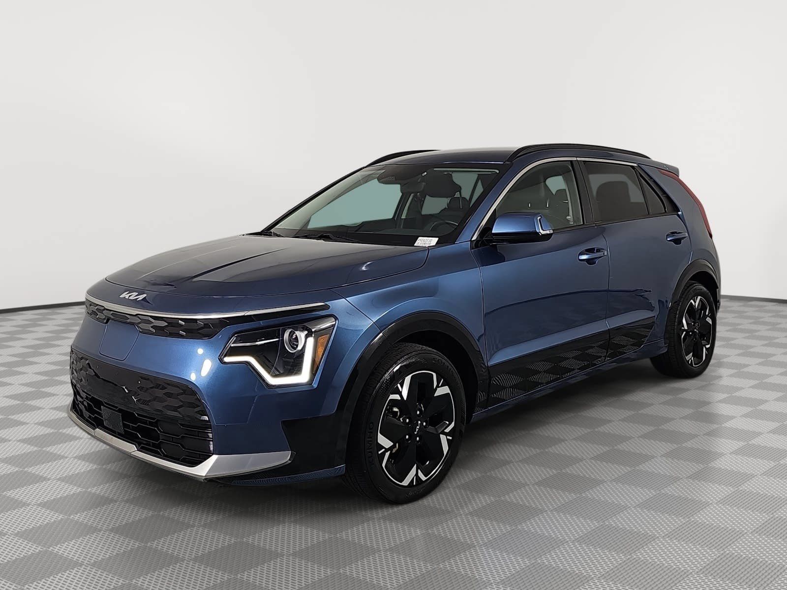 Used 2023 Kia Niro Wind w/ Wind Preserve Package FWD image 4