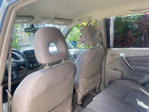 Used 2005 Toyota RAV4 2WD image 71