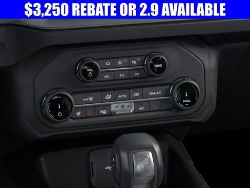 New 2025 Ford Bronco Outer Banks AWD/4WD image 16