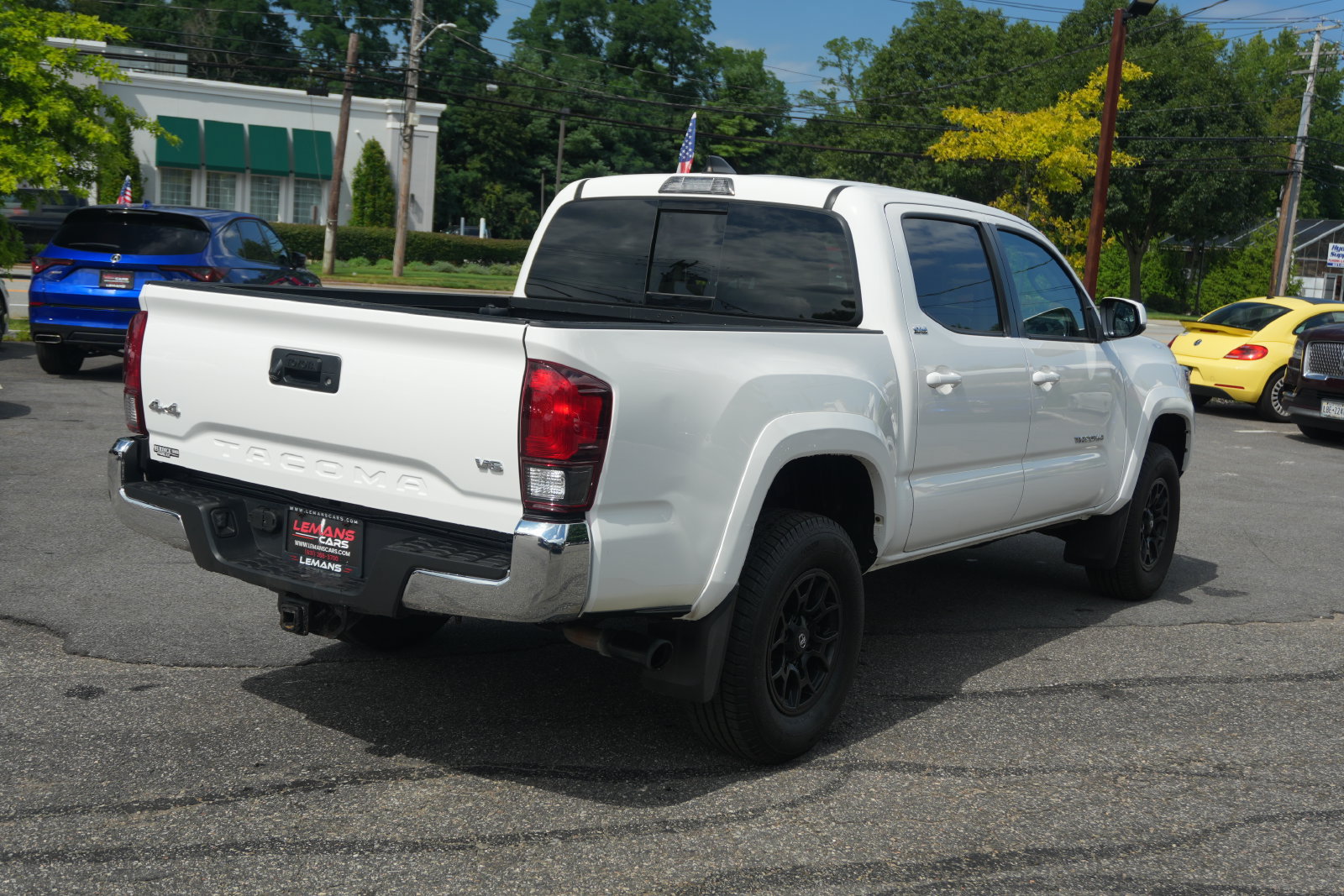 Used 2021 Toyota Tacoma SR5 AWD/4WD image 5