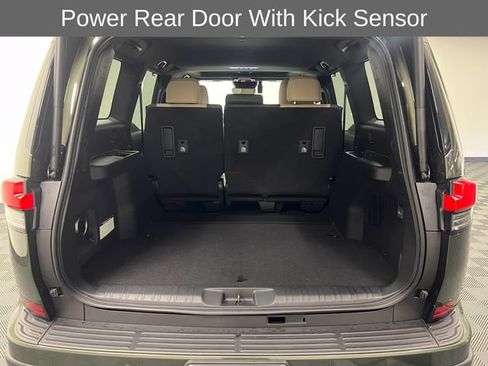 Certified 2025 Lexus GX 550 w/ Accessory Package (CT) AWD/4WD image 8