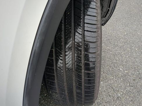 Used 2018 Volkswagen Atlas SE image 11