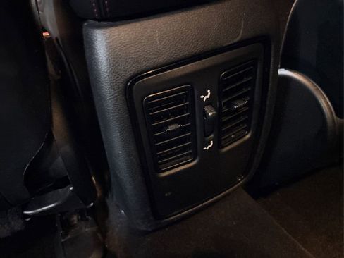 Used 2023 Dodge Durango GT image 39