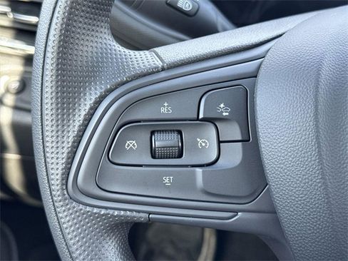 New 2025 Buick Envista Preferred image 9