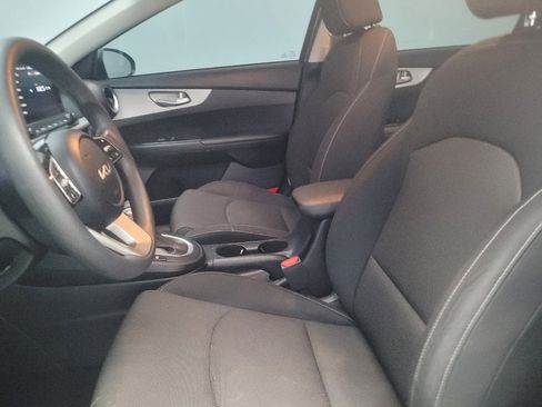Used 2023 Kia Forte LXS w/ LXS Technology Package FWD image 17