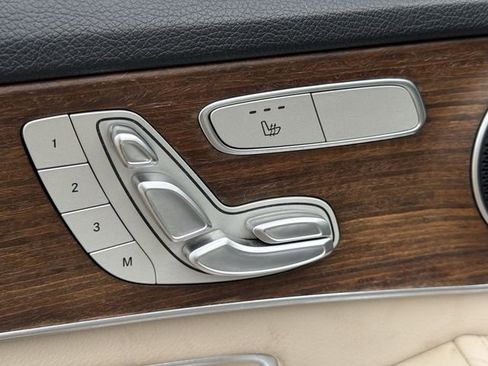 Used 2019 Mercedes-Benz C 300 Sedan image 27