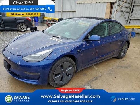 Used 2021 Tesla Model 3 Standard Range Plus image 1