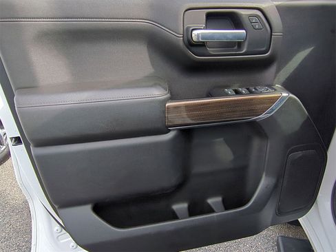 Certified 2022 Chevrolet Silverado 1500 RST image 11