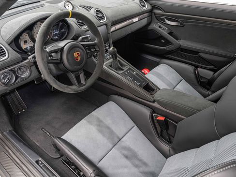Used 2023 Porsche 718 Cayman GT4 RS RWD image 37