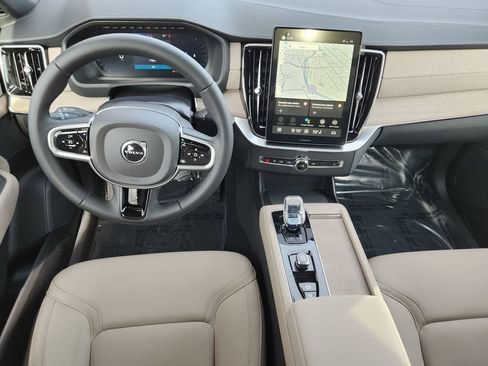 New 2026 Volvo XC90 B6 Plus w/ Protection Package Premier image 14