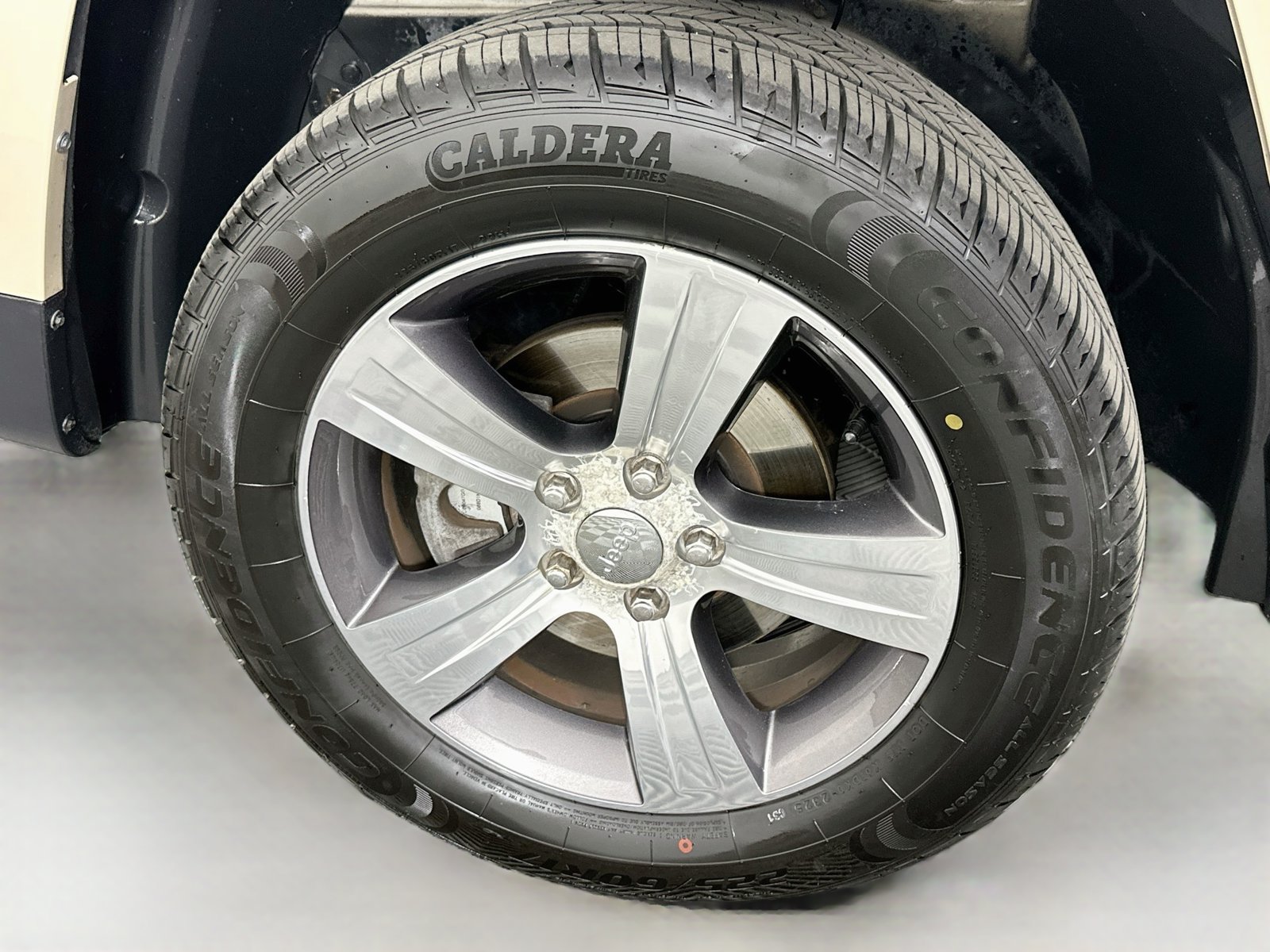 Used 2017 Jeep Patriot High Altitude AWD/4WD image 29