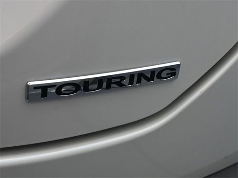 New 2025 Honda Pilot Touring image 27