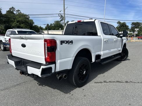 Certified 2025 Ford F250 Lariat w/ Black Appearance Package AWD/4WD image 7