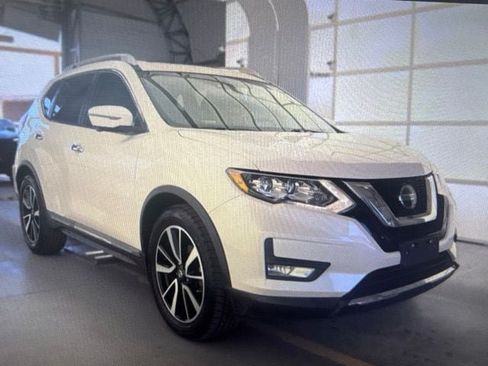 Used 2020 Nissan Rogue SL w/ Premium Package FWD image 17