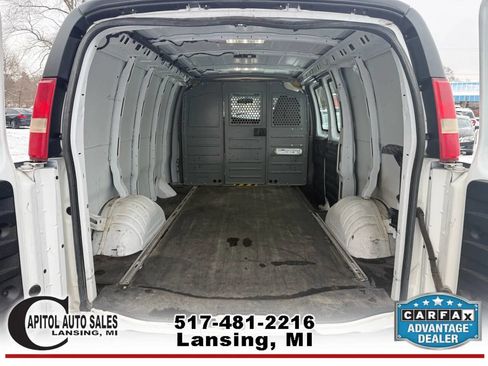 Used 2015 Chevrolet Express 2500 image 13