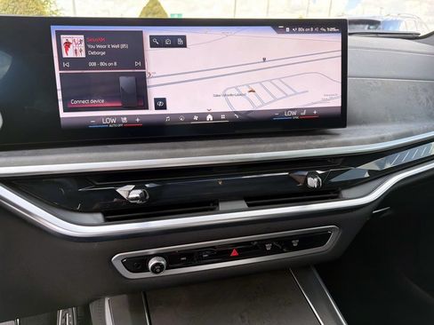 Used 2025 BMW X5 M60i AWD/4WD image 21