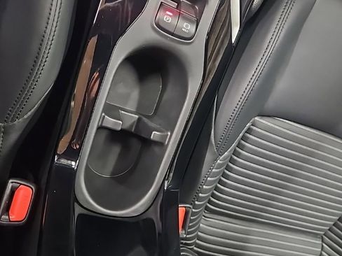 Used 2023 Toyota Corolla Cross XSE image 24