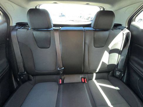 Used 2025 Buick Encore GX Preferred FWD image 33
