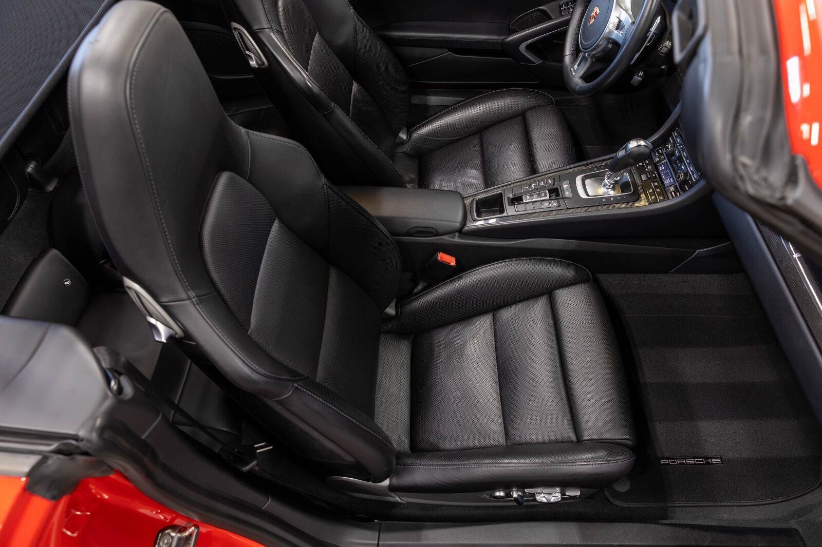 Used 2015 Porsche 911 Turbo S AWD/4WD image 85
