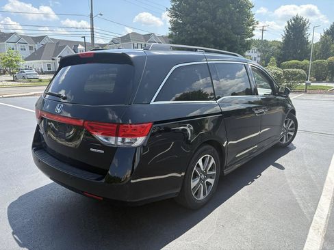 Used 2015 Honda Odyssey Touring image 5