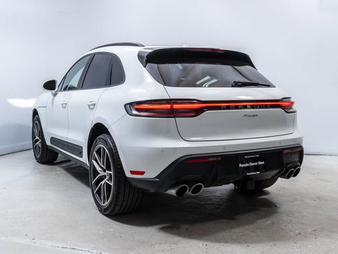 Certified 2026 Porsche Macan AWD/4WD image 3