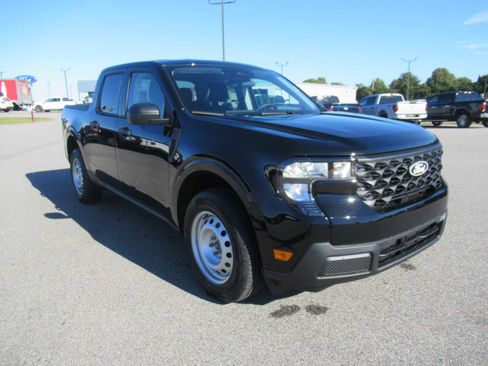New 2025 Ford Maverick XL w/ Equipment Group 101A image 3