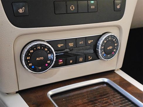 Used 2014 Mercedes-Benz GLK 350 4MATIC image 28