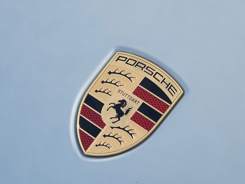 New 2026 Porsche Macan 4 Electric image 22