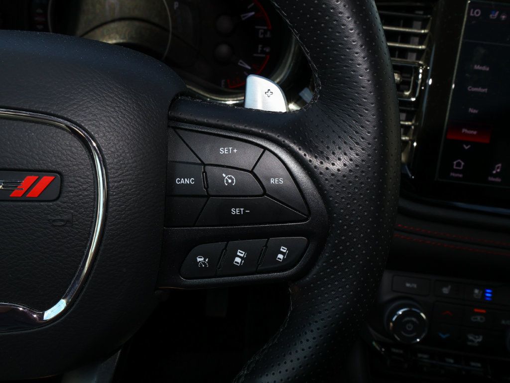 Used 2024 Dodge Durango R/T w/ Tow 'N Go Package AWD/4WD image 30